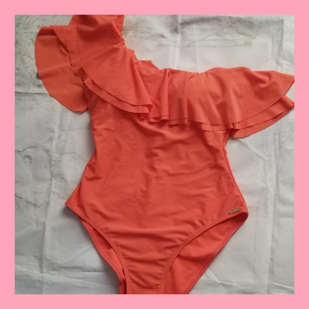 🥭Coral Ruffle Off Shoulder Swimsuit 🥭 - Picture 4 of 7